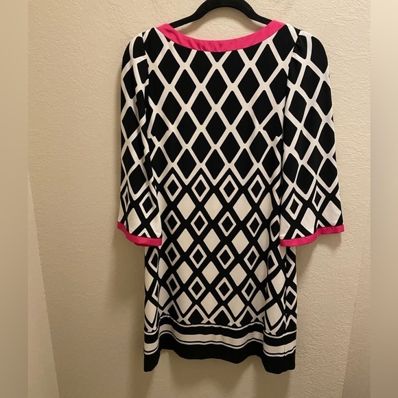 Eliza J Black And White Diamond Geometric Print Shift Dress - Picture 2 of 12